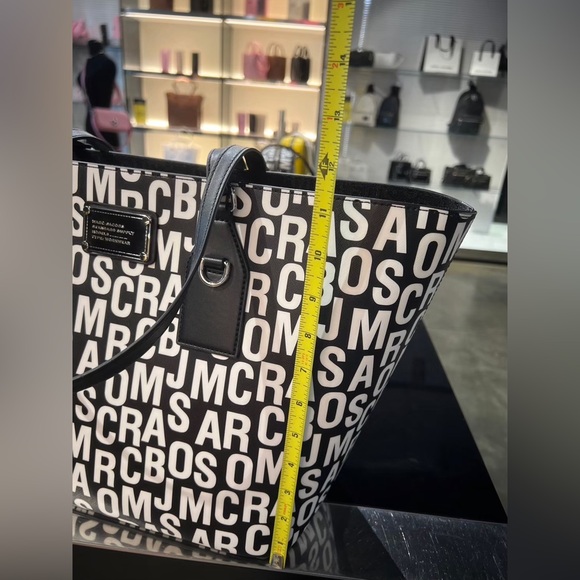 Black White Marc Jacobs Women Tote with Zipper - Picture 3 of 8